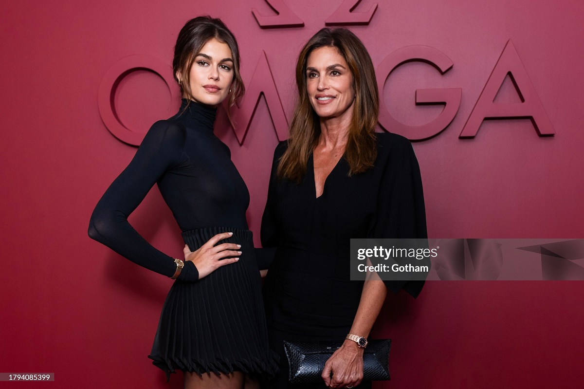 Biography of Kaia Gerber and mother