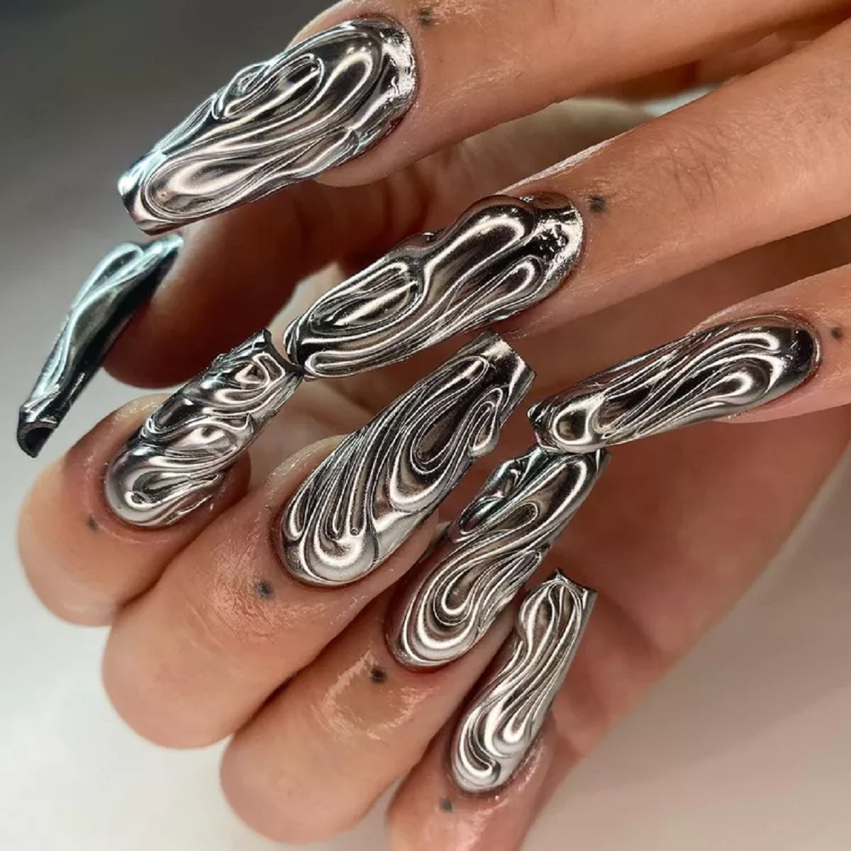 Metallic Nail Designs5