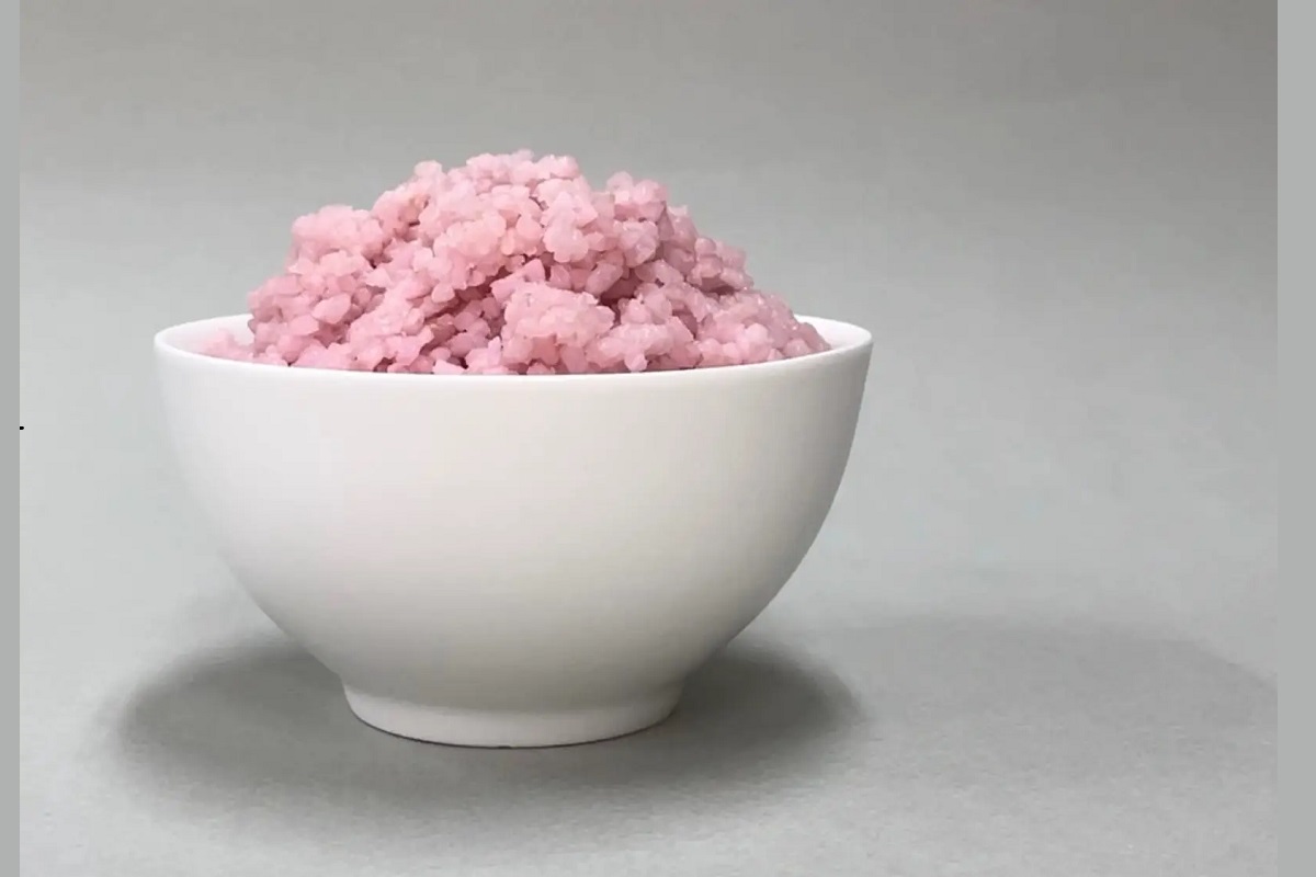 pink rice with the taste of meat1