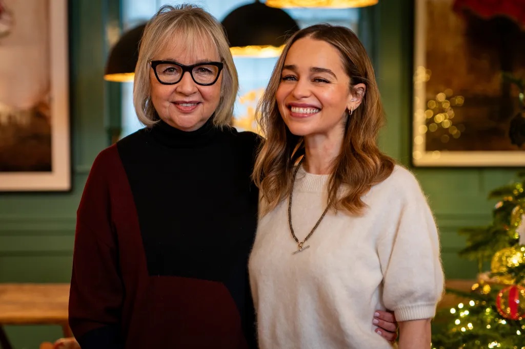 Emilia Clarke's mother2