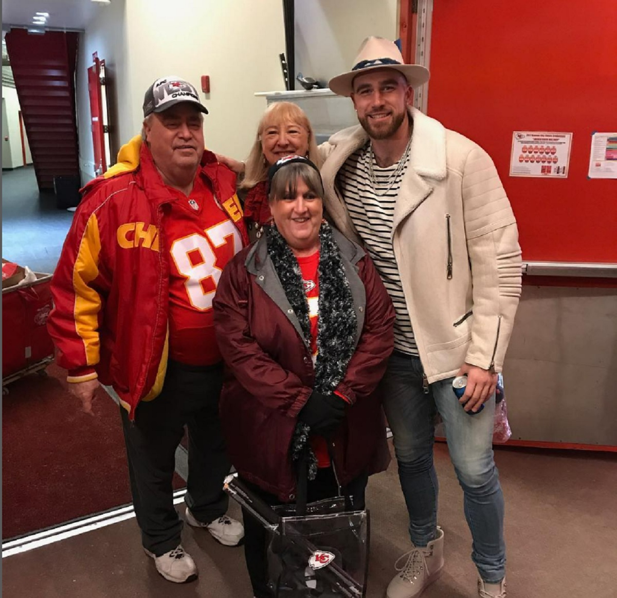 Travis Kelce family photos5