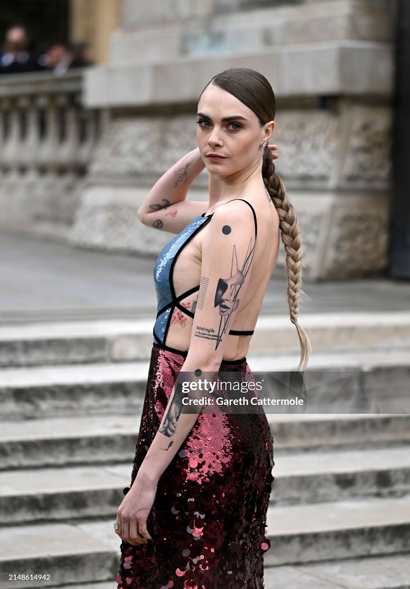 Cara Delevingne in Gucci Dress2