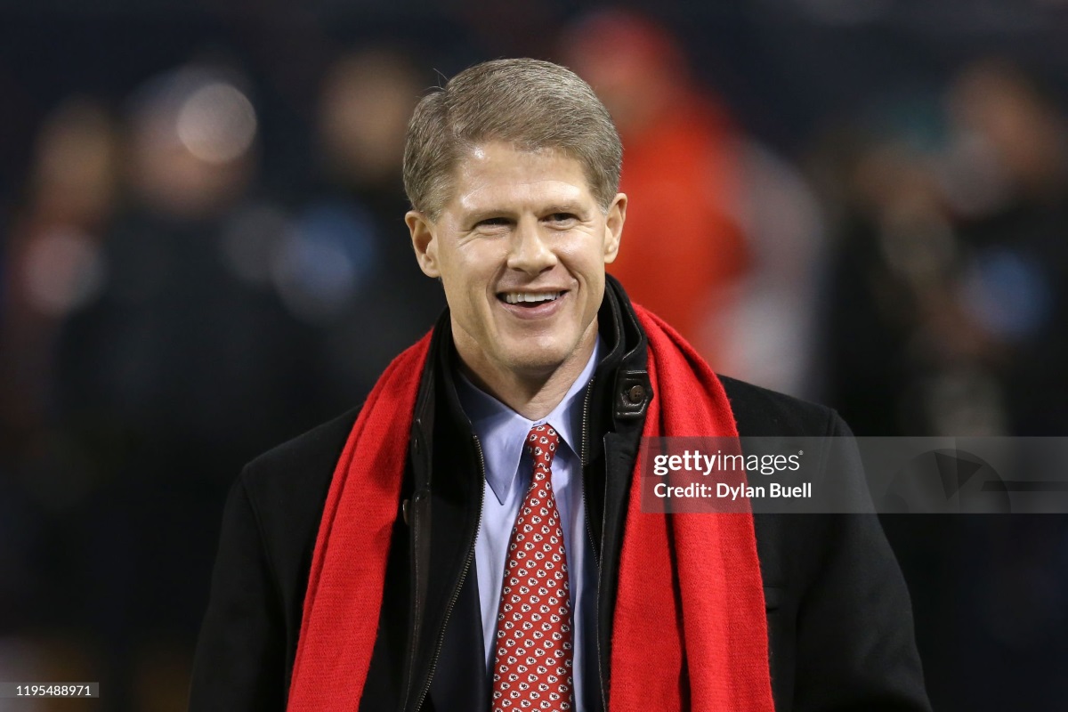 Clark Hunt biography