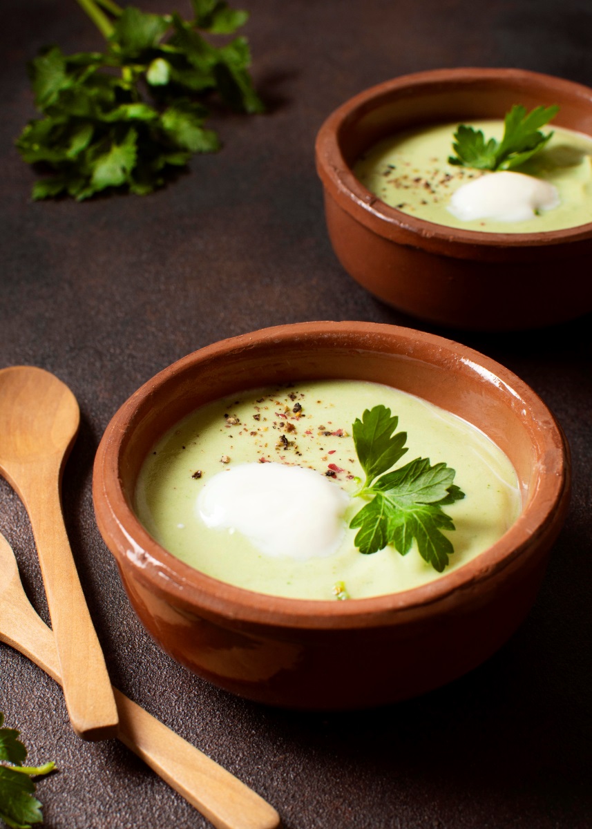 Creamy celery soup1