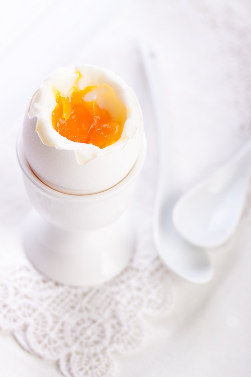 Hard-boiled egg peeling trick1