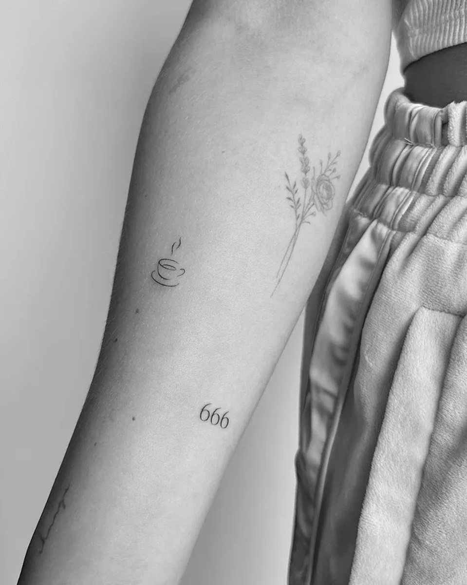 The best tiny tattoos3