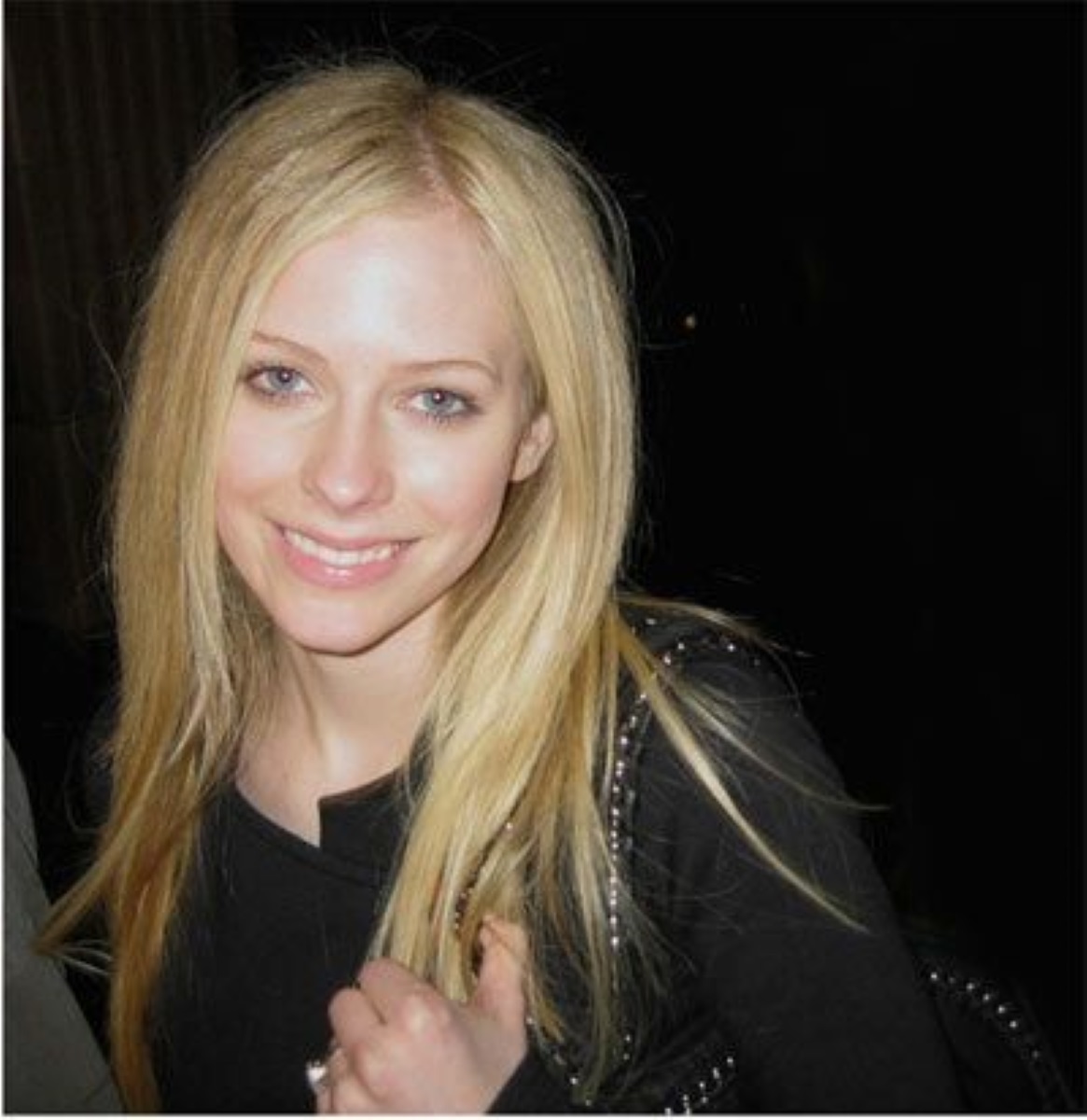 Avril Lavigne no makeup1