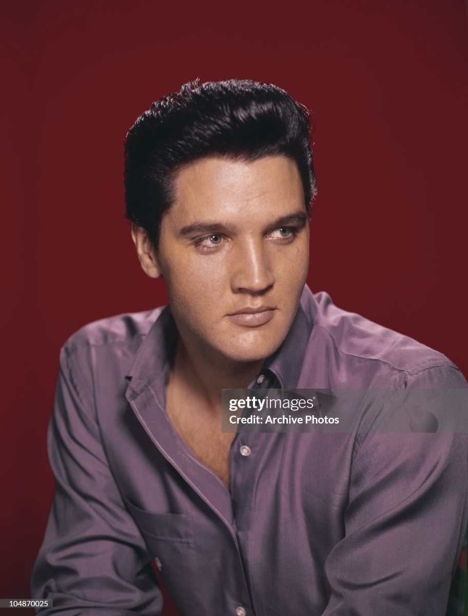 Biography of Elvis Presley