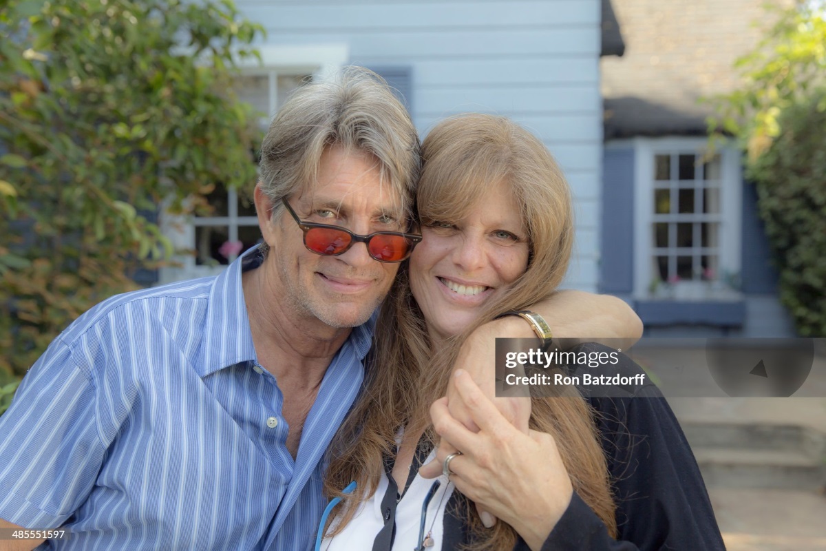 Biography of Eric Roberts3