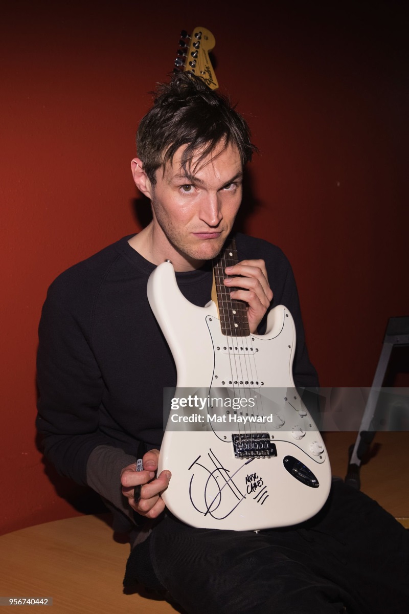 Biography of Josh Klinghoffer2