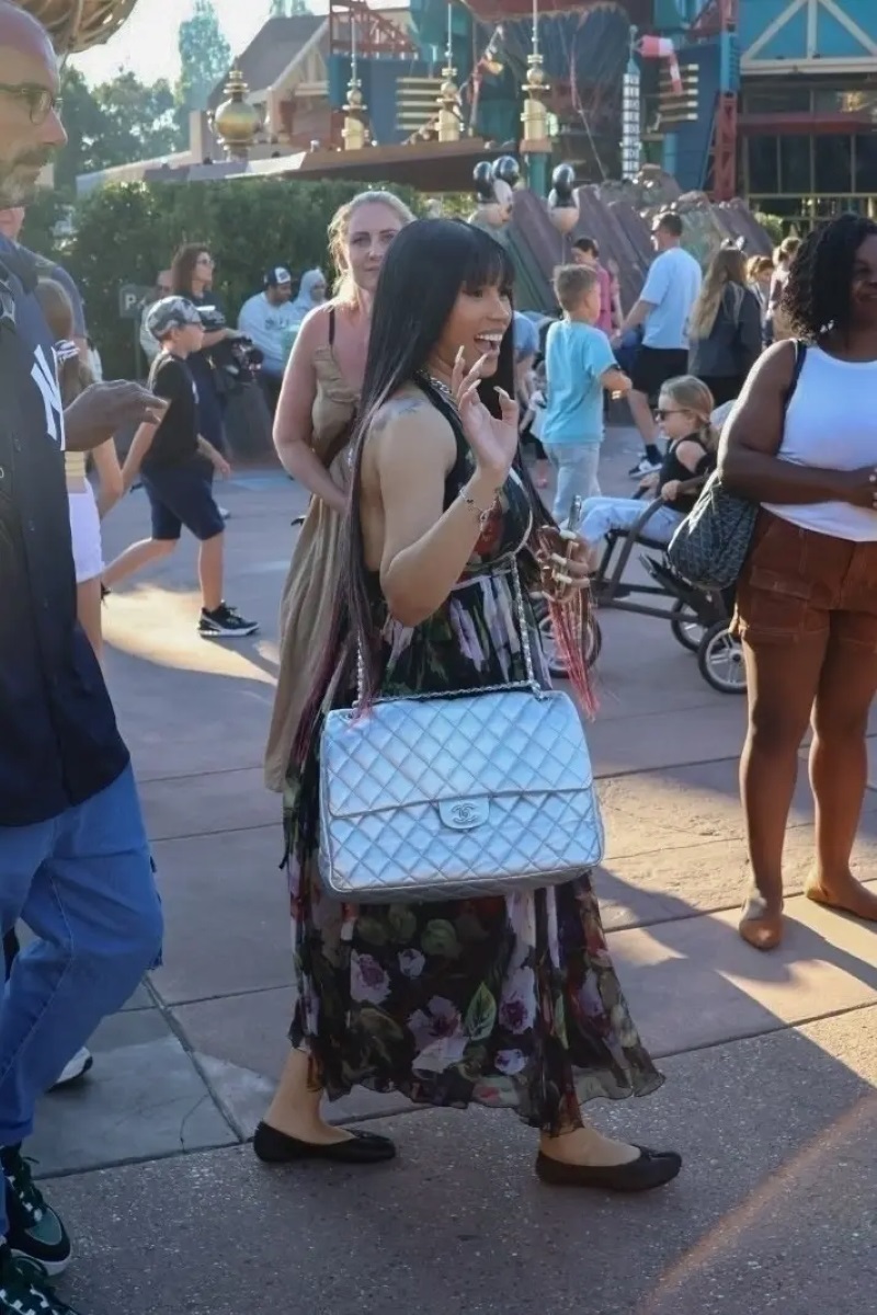 Cardi B's cute bag at Disneyland1