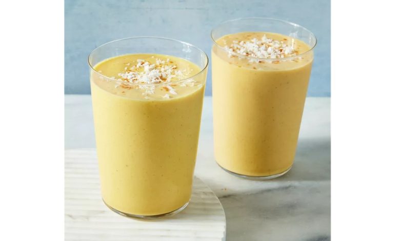 Coconut mango smoothie