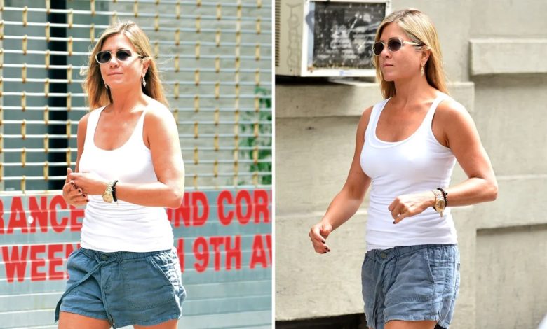 Jennifer Aniston shorts and straw shoes