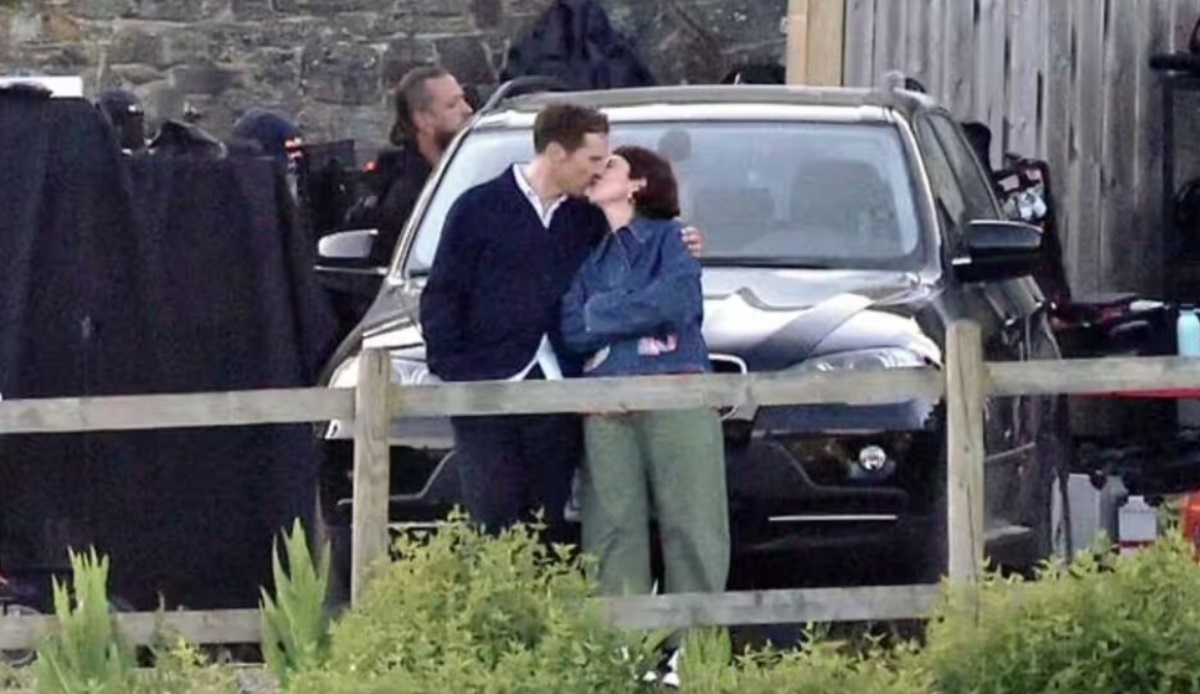 Olivia Colman and Benedict Cumberbatch1