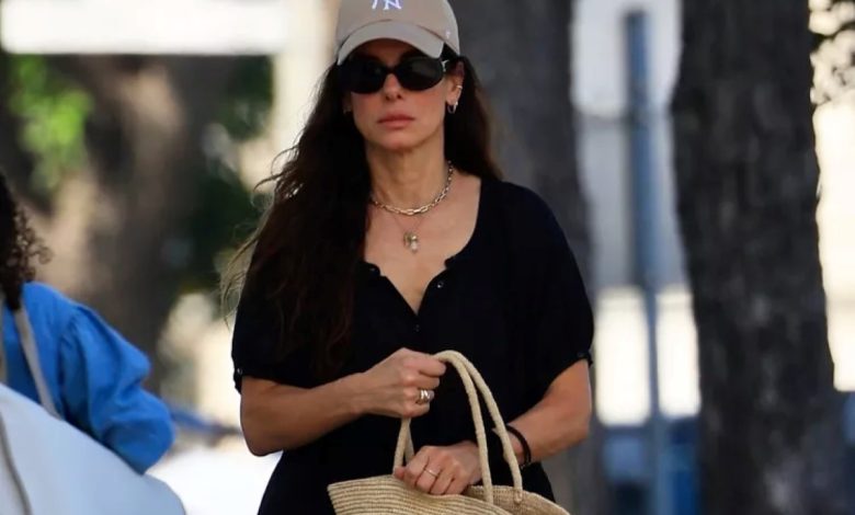 Sandra Bullock straw bag