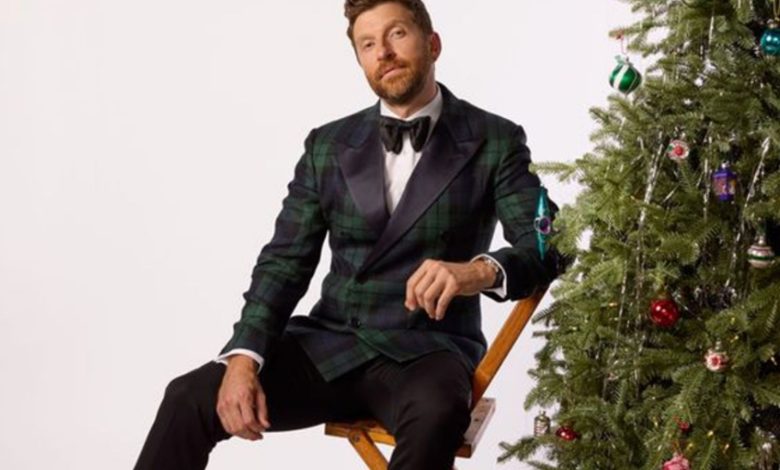 Brett Eldredge Shares 2024 Glow: Welcome to the Family Tour Dates Ahead of New Christmas Album Release