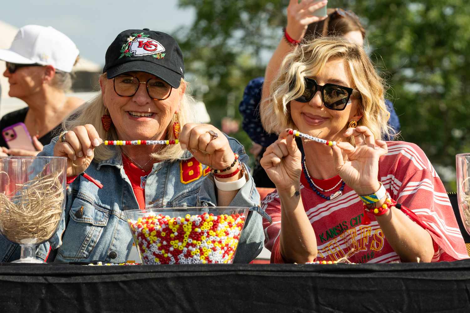 Donna Kelce and Heidi Gardner Chiefs Tailgate