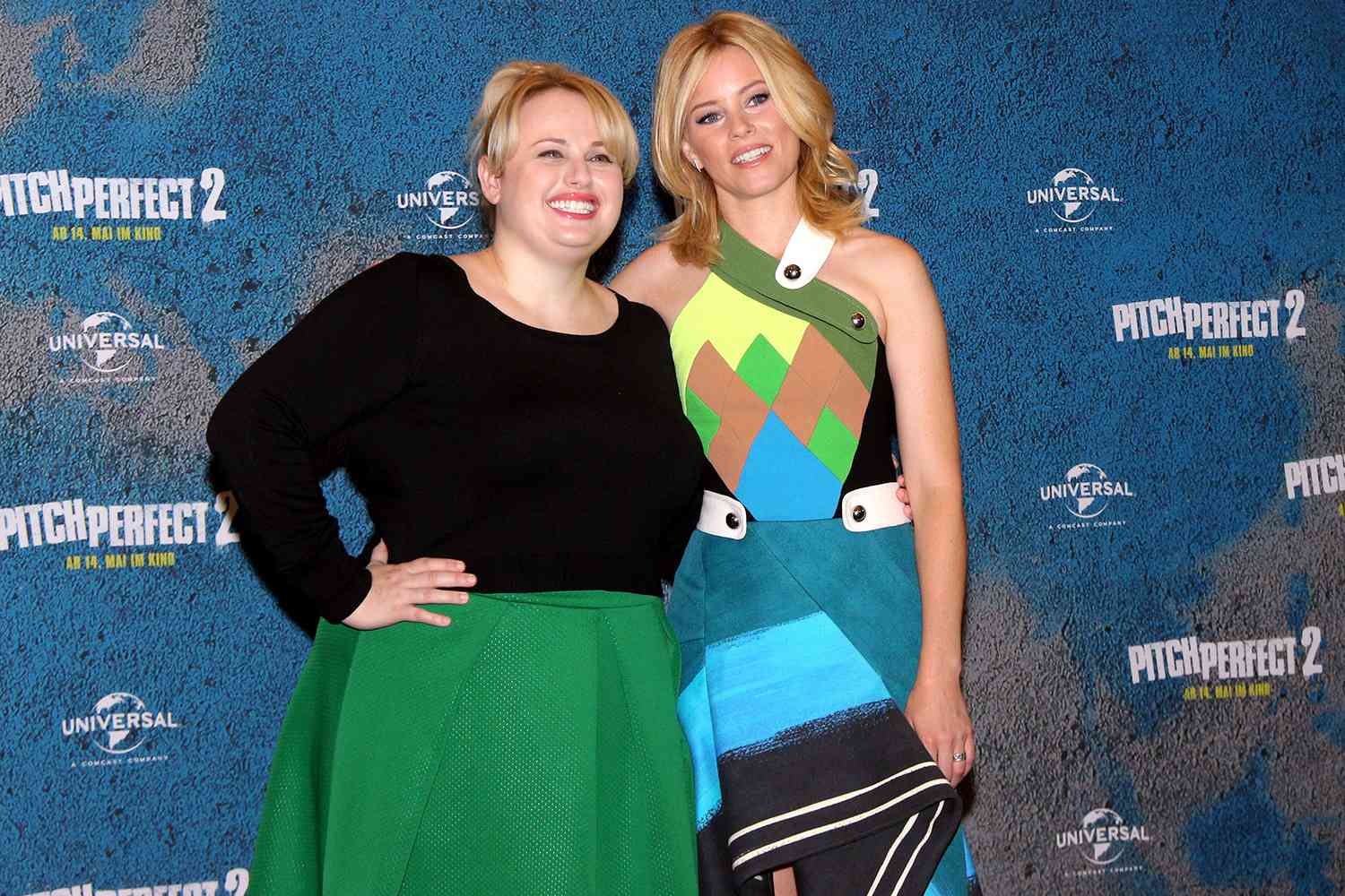 Rebel Wilson and Elizabeth Banks in 2015.