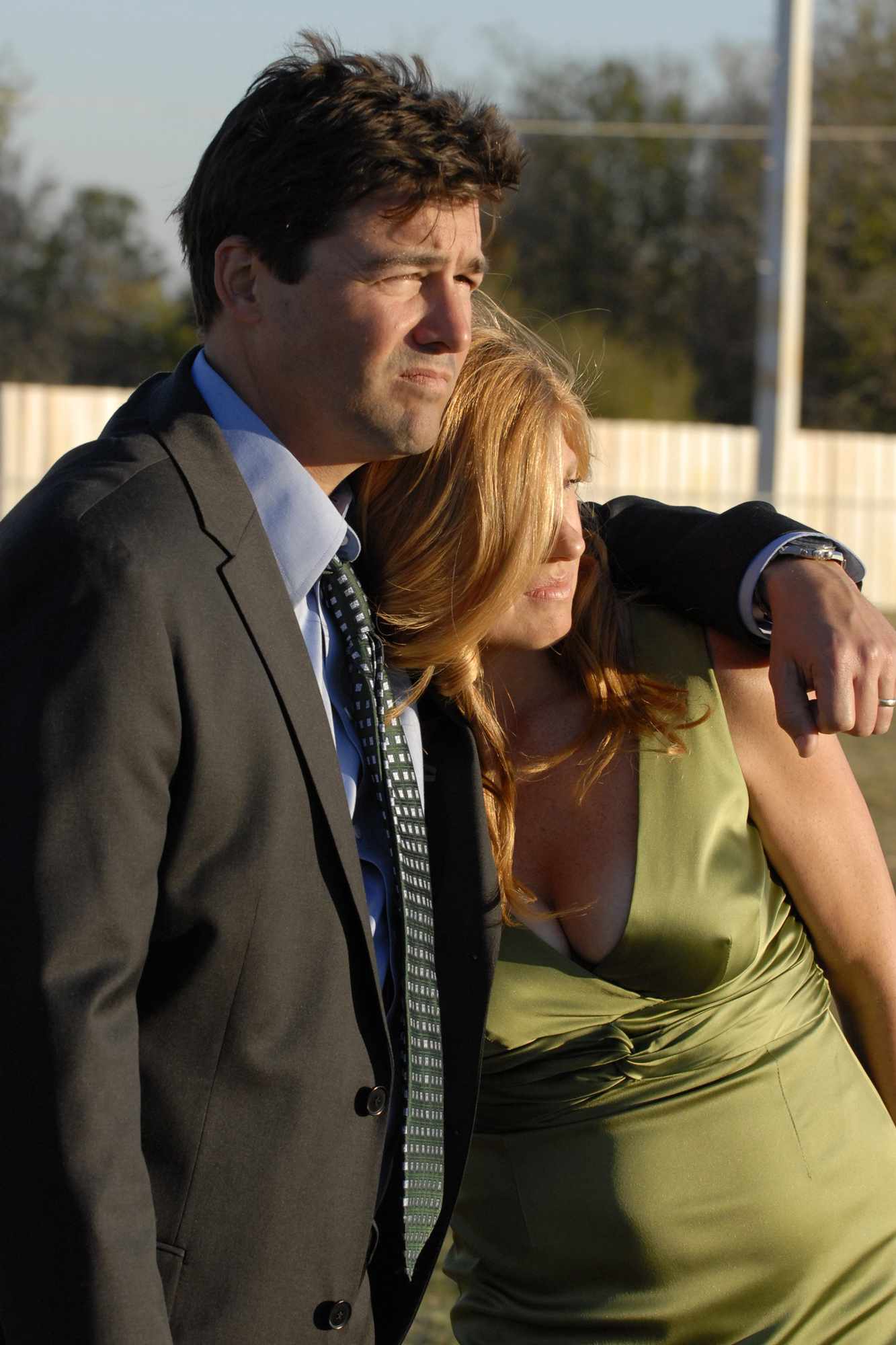 Connie Britton, Kyle Chandler in Friday Night Lights,