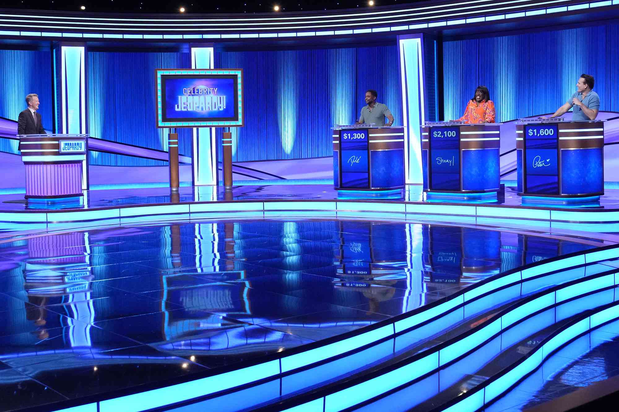 Ken Jennings, Dula Hill, Sheryl Underwood, and Peter Facinelli on 'Jeopardy'. 