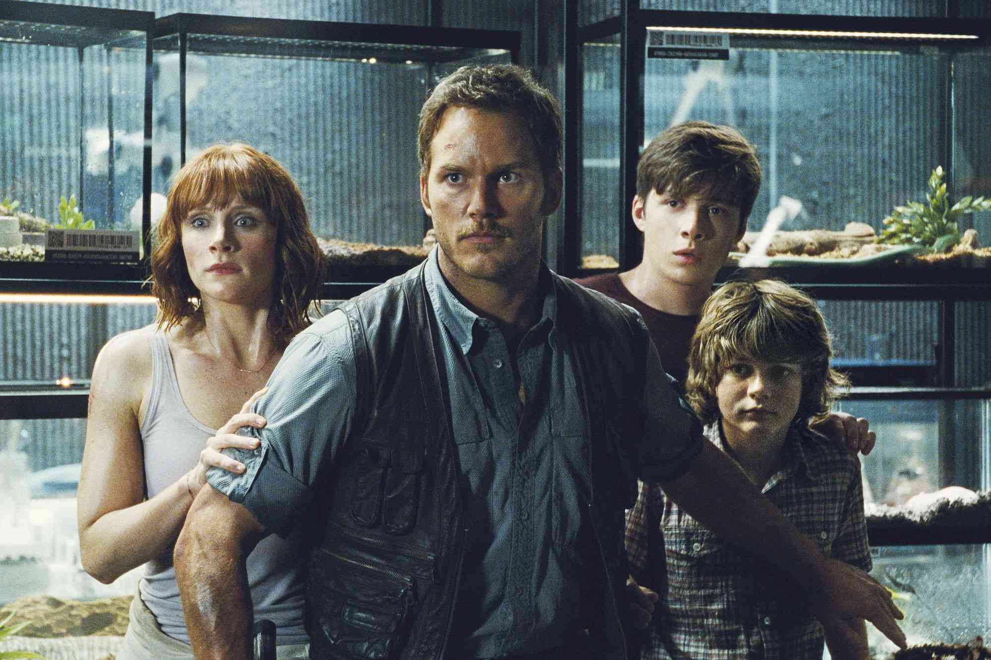 ryce Dallas Howard, Chris Pratt, Nick Robinson, and Ty Simpkins in 'Jurassic World'. 