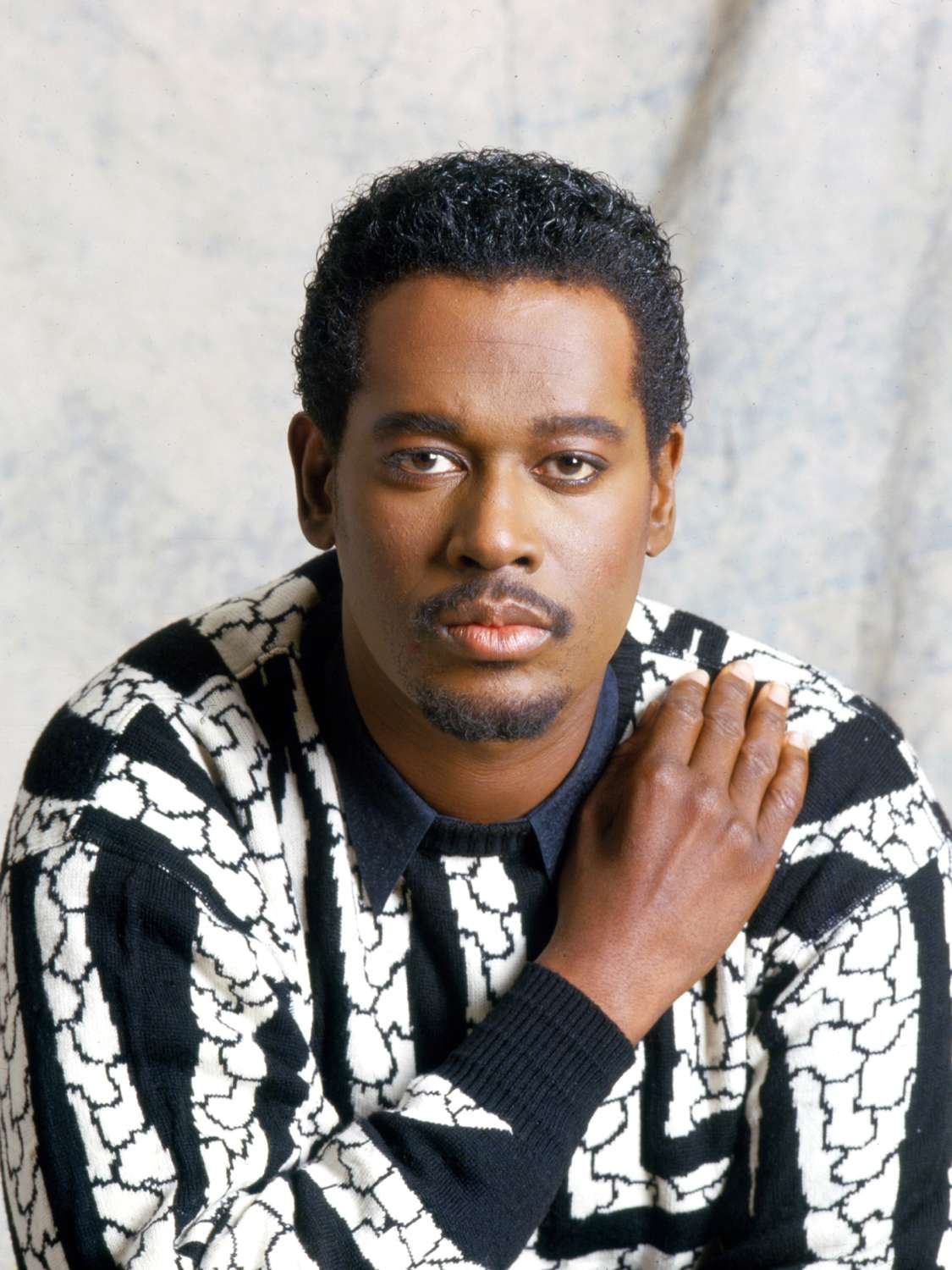 Rhythm and Blues singer Luther Vandross poses for a portrait in London, England, January 2, 1987