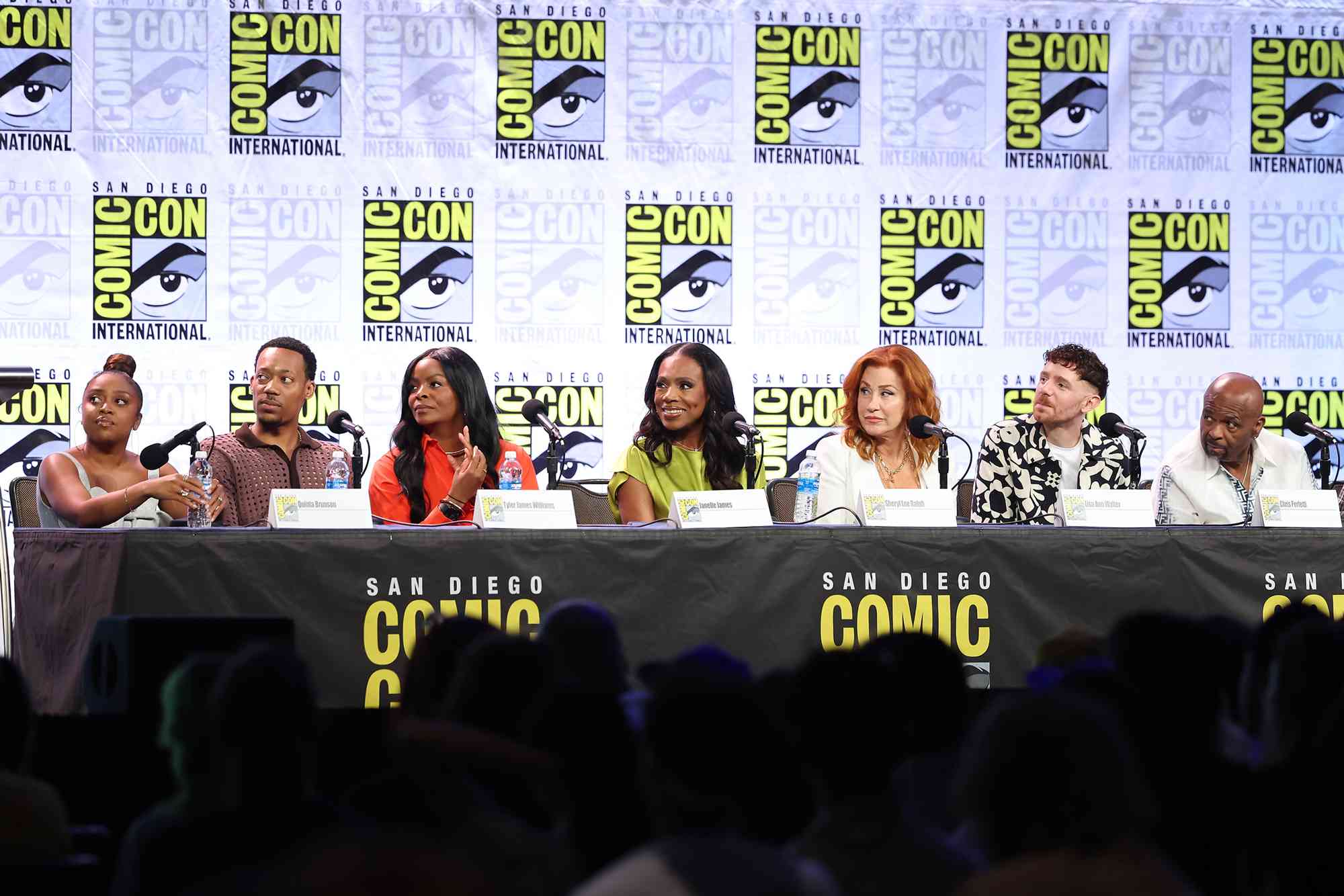 QUINTA BRUNSON, TYLER JAMES WILLIAMS, JANELLE JAMES, SHERYL LEE RALPH, LISA ANN WALTER, CHRIS PERFETTI, WILLIAM STANFORD DAVIS