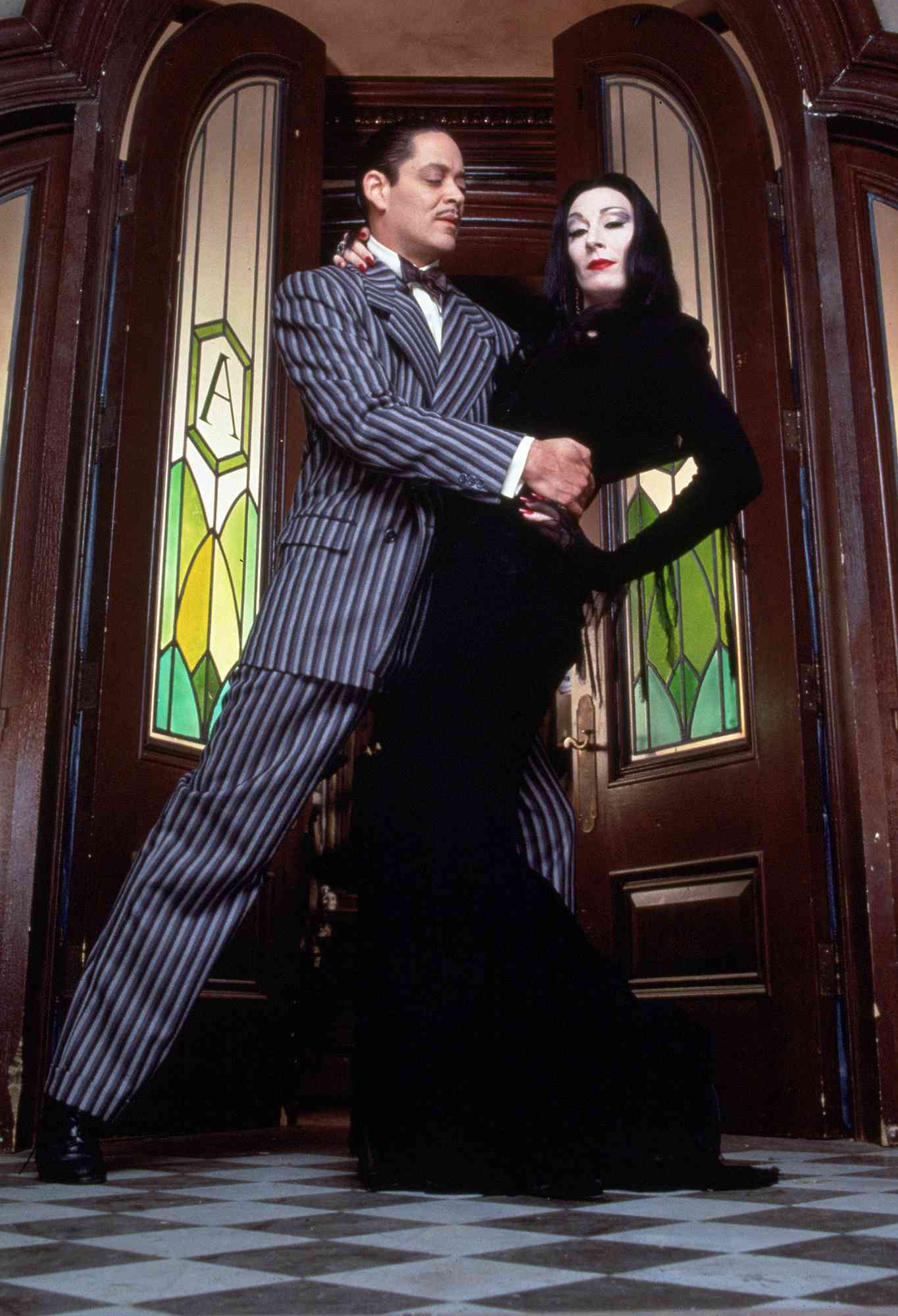 'ADDAMS FAMILY' 1991, ANJELICA HUSTON, RAUL JULIA