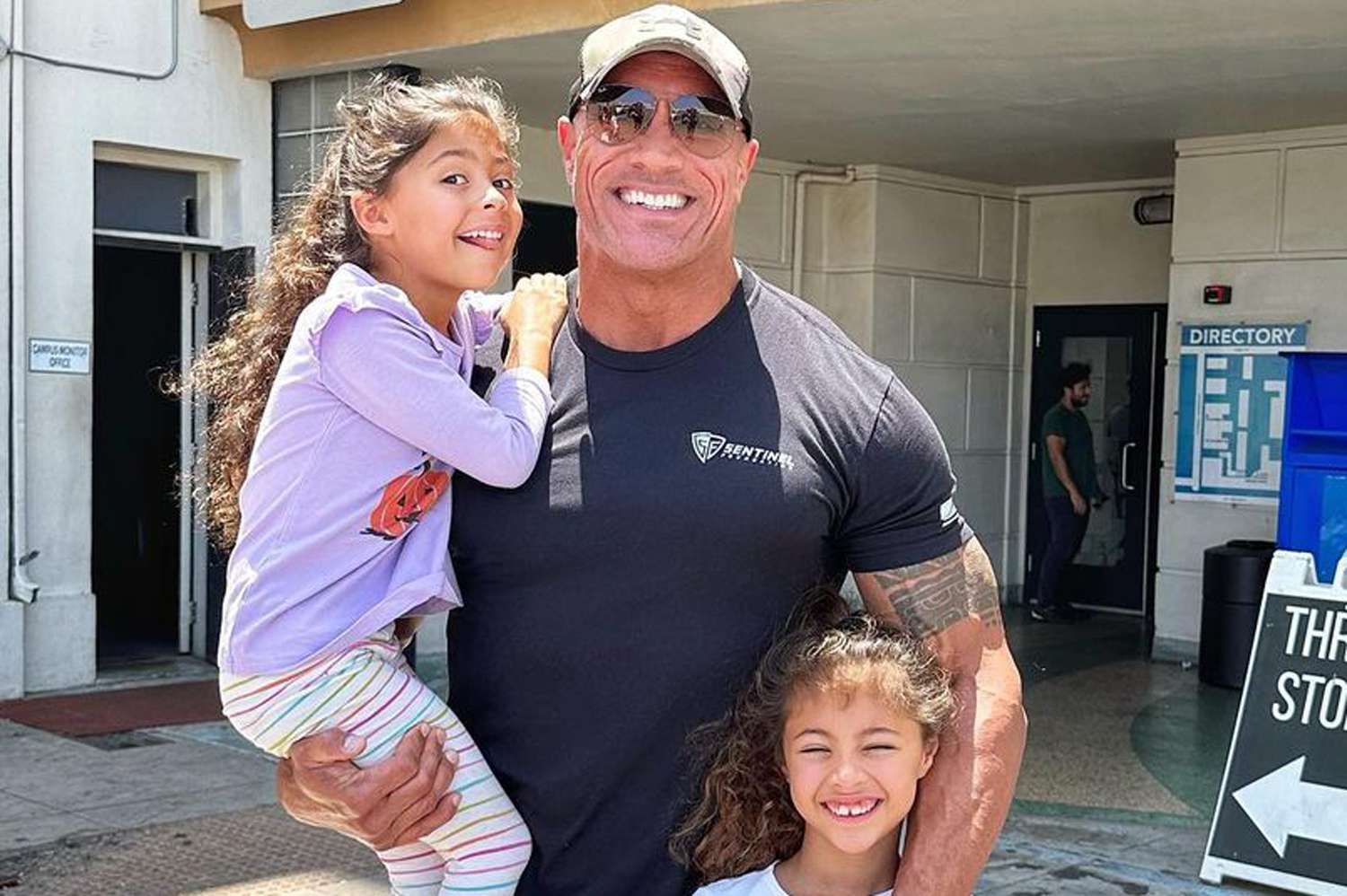 dwayne johnson daughters