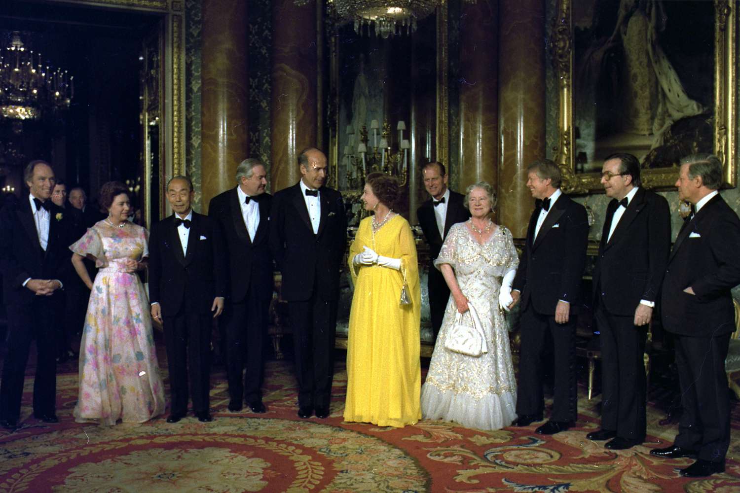 Pierre Trudeau, (Prince Charles far background), Princess Margaret, Takeo Fukuda, James Callaghan, Valery Giscard d'Estaing, Queen Elizabeth II, Prince Philip, Queen Elizabeth The Queen Mother, Jimmy Carter, Giulio Andreotti, Helmut Schmidt