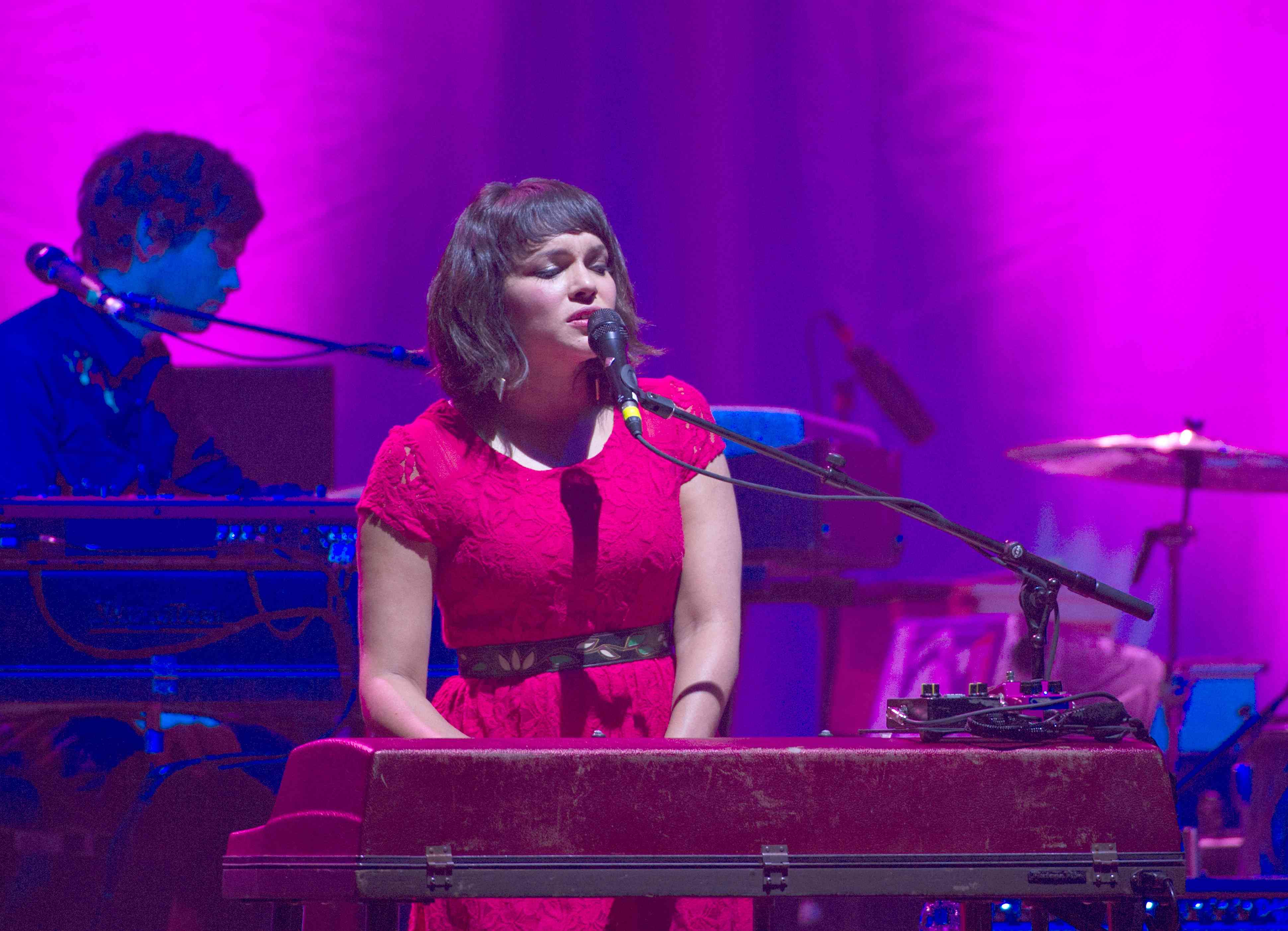 Norah Jones performs on stage at the Alte Oper opera house in Frankfurt, Germany, 26 May 2012.