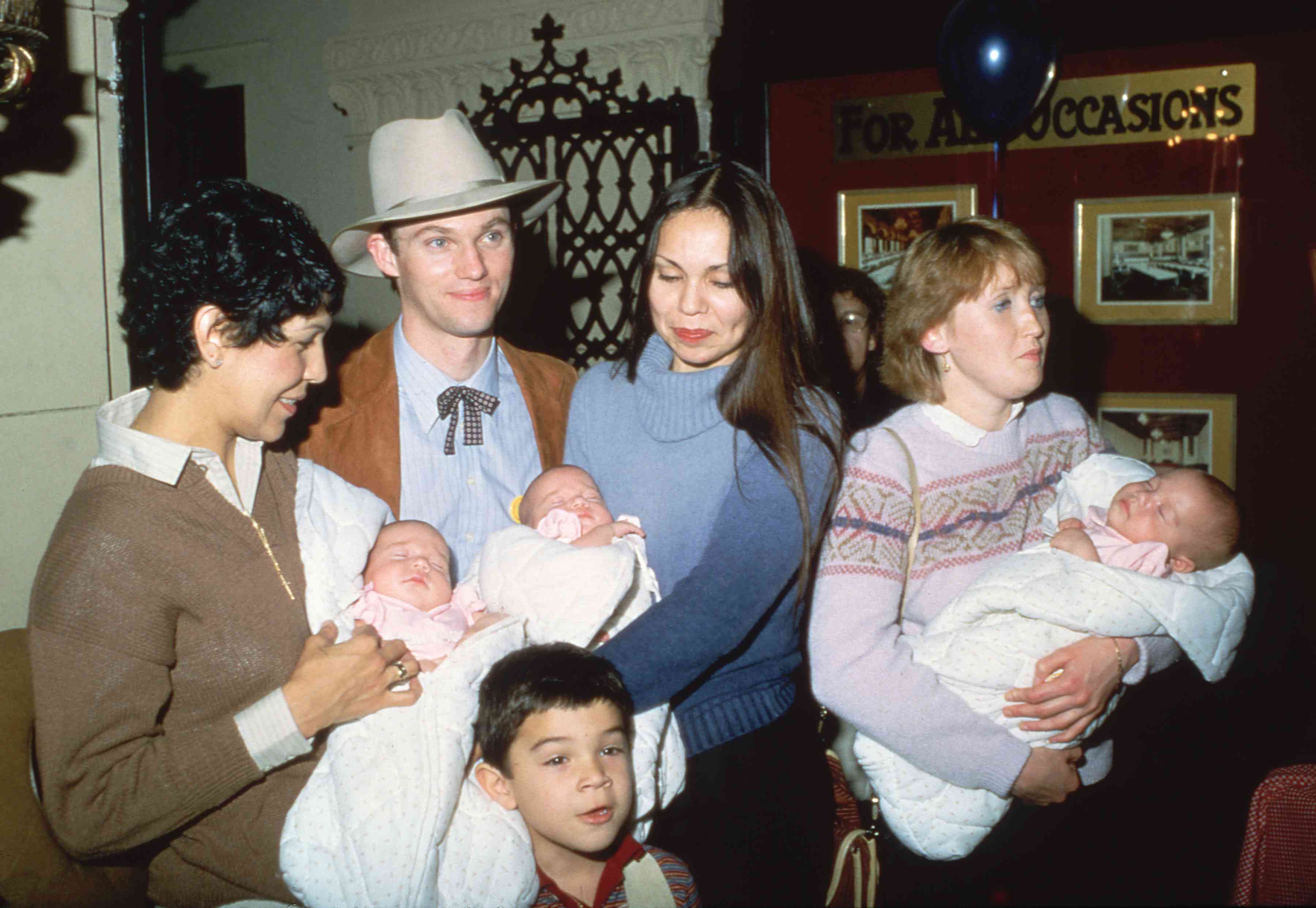 Richard Thomas and Alma Gonzalez with daughters Gwyneth, Pilar and Barbara, son Richard sister in law, Magdalene and friend Patsy Curtin in 1981.