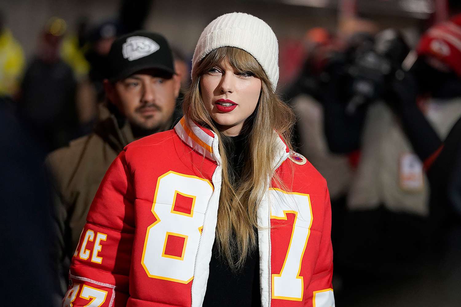 Taylor Swift and Travis Kelce Leave Cheifs Game Holding Hands After Playoffs Win 