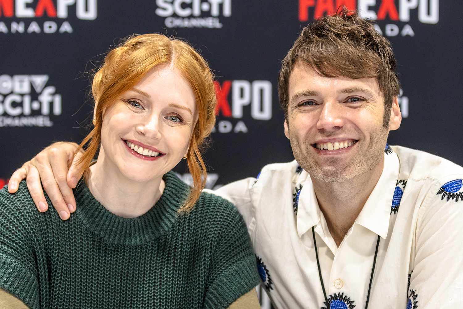  Bryce Dallas Howard and Seth Gabel attend FAN EXPO Canada 2024 at Metro Toronto Convention Centre on August 23, 2024 in Toronto, Ontario.