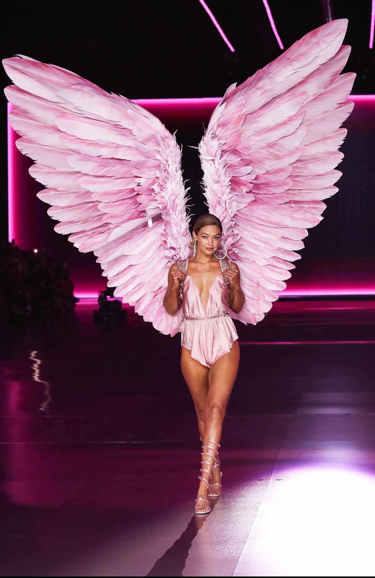 Gigi Hadid on the runway 2024 Victoria's Secret's Fashion Show, Runway, New York, USA - 15 Oct 2024