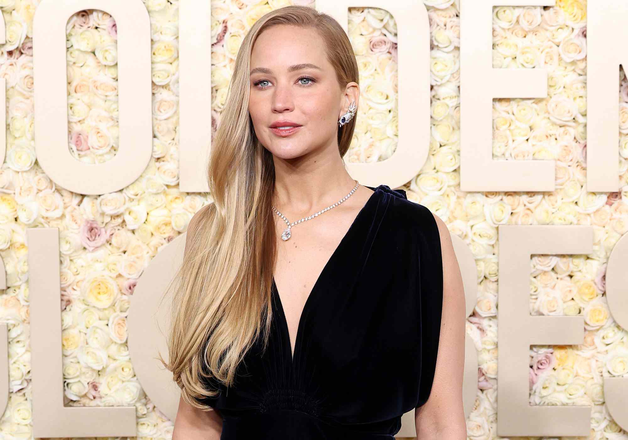 Jennifer Lawrence attends the 81st Annual Golden Globe Awards on January 07, 2024 in Beverly Hills, California.