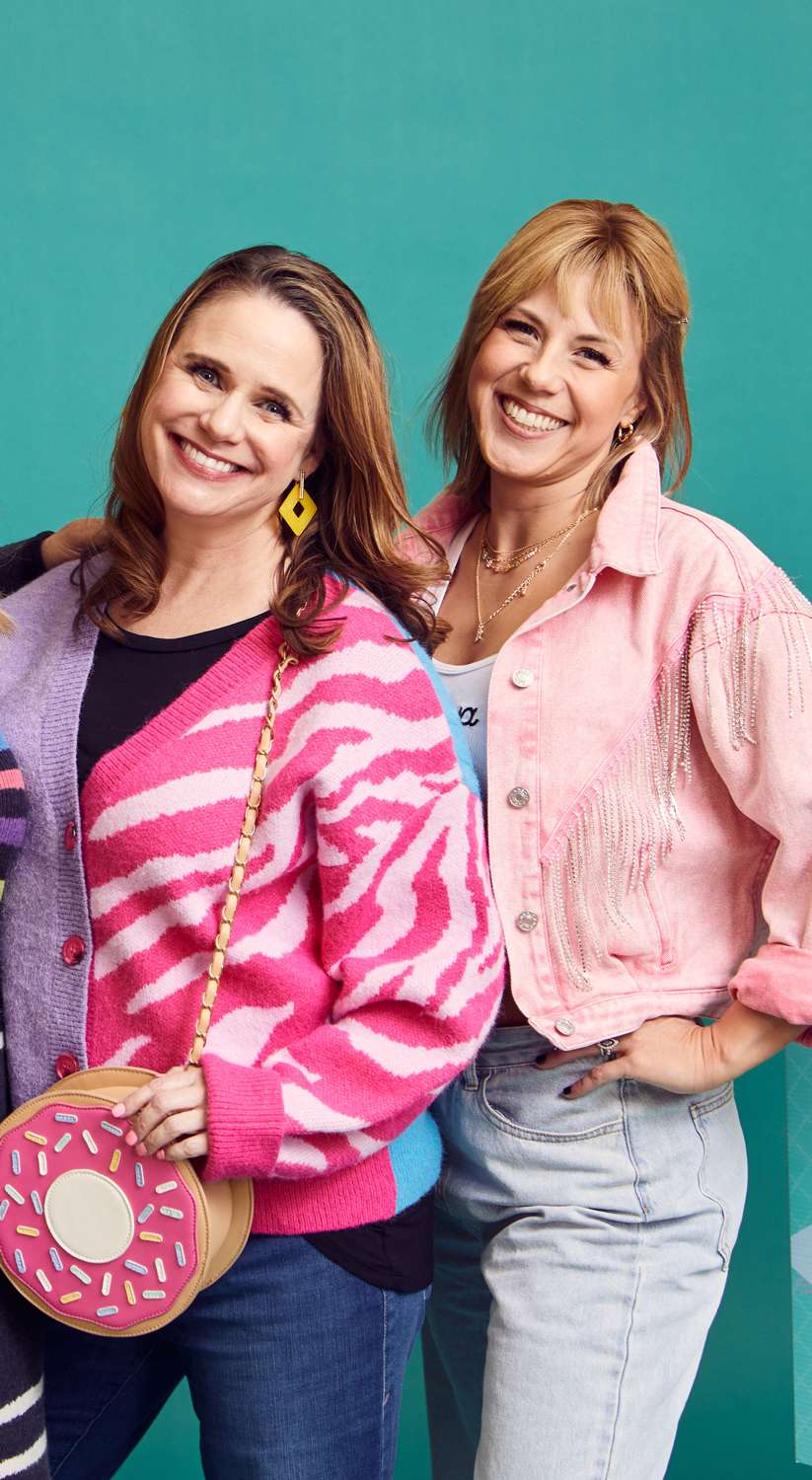 Dave Coulier, Candace Cameron Bure, Andrea Barber and Jodie Sweetin attend 90s Con held at Connecticut Convention Center on March 18, 2023 in Hartford, Connecticut.