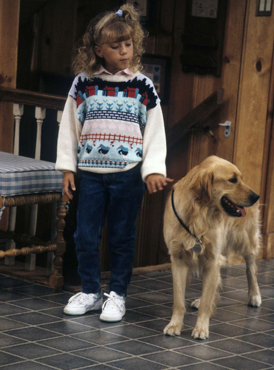 FULL HOUSE - "And They Call It Puppy Love" - Airdate: November 10, 1989. 