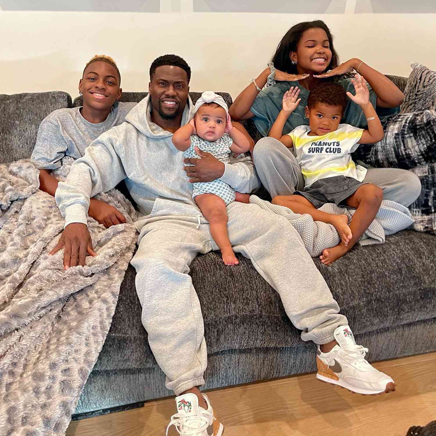 Kevin Hart with kids