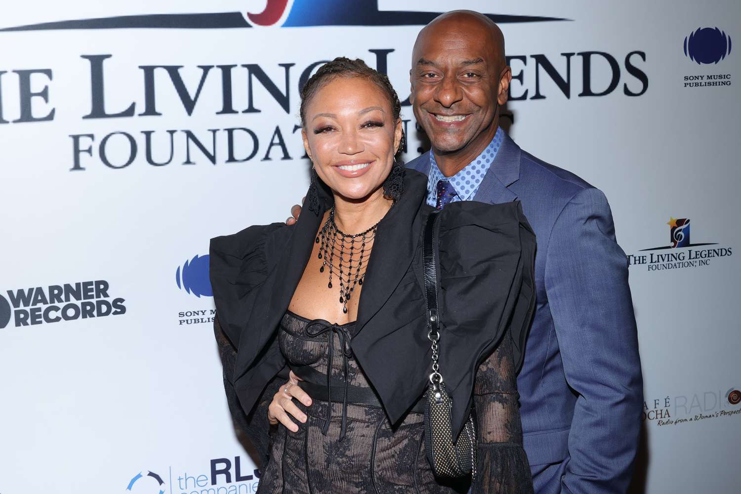 Stephen G. Hill and Chante Moore shine on the red carpet at the Living Legends Foundation Awards Dinner, where Hill presented the Icon Award to the legendary Donnie Simpson