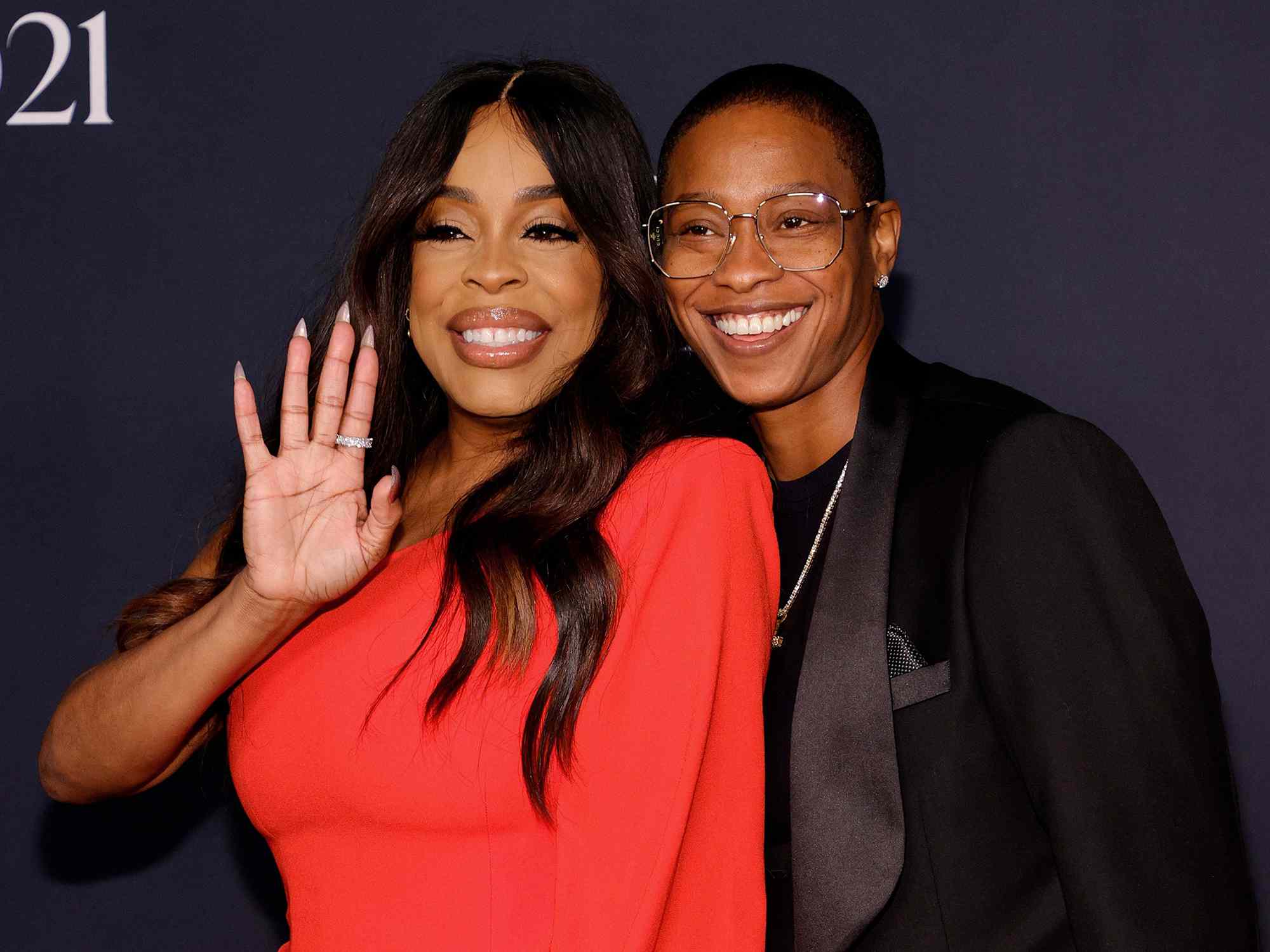 Jessica Betts and Niecy Nash attend the 6th Annual InStyle Awards on November 15, 2021 in Los Angeles, California