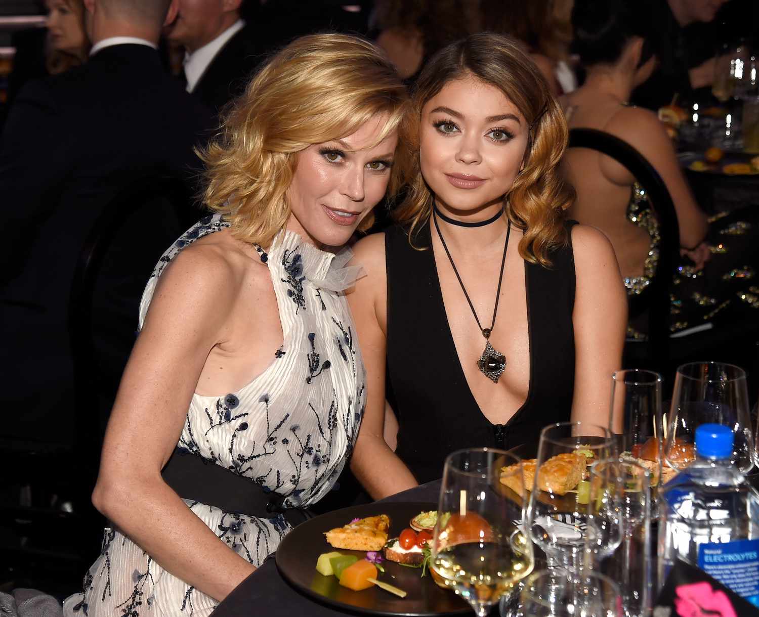 Actresses Julie Bowen and Sarah Hyland attend The 22nd Annual Critics' Choice Awards at Barker Hangar on December 11, 2016 in Santa Monica, California.