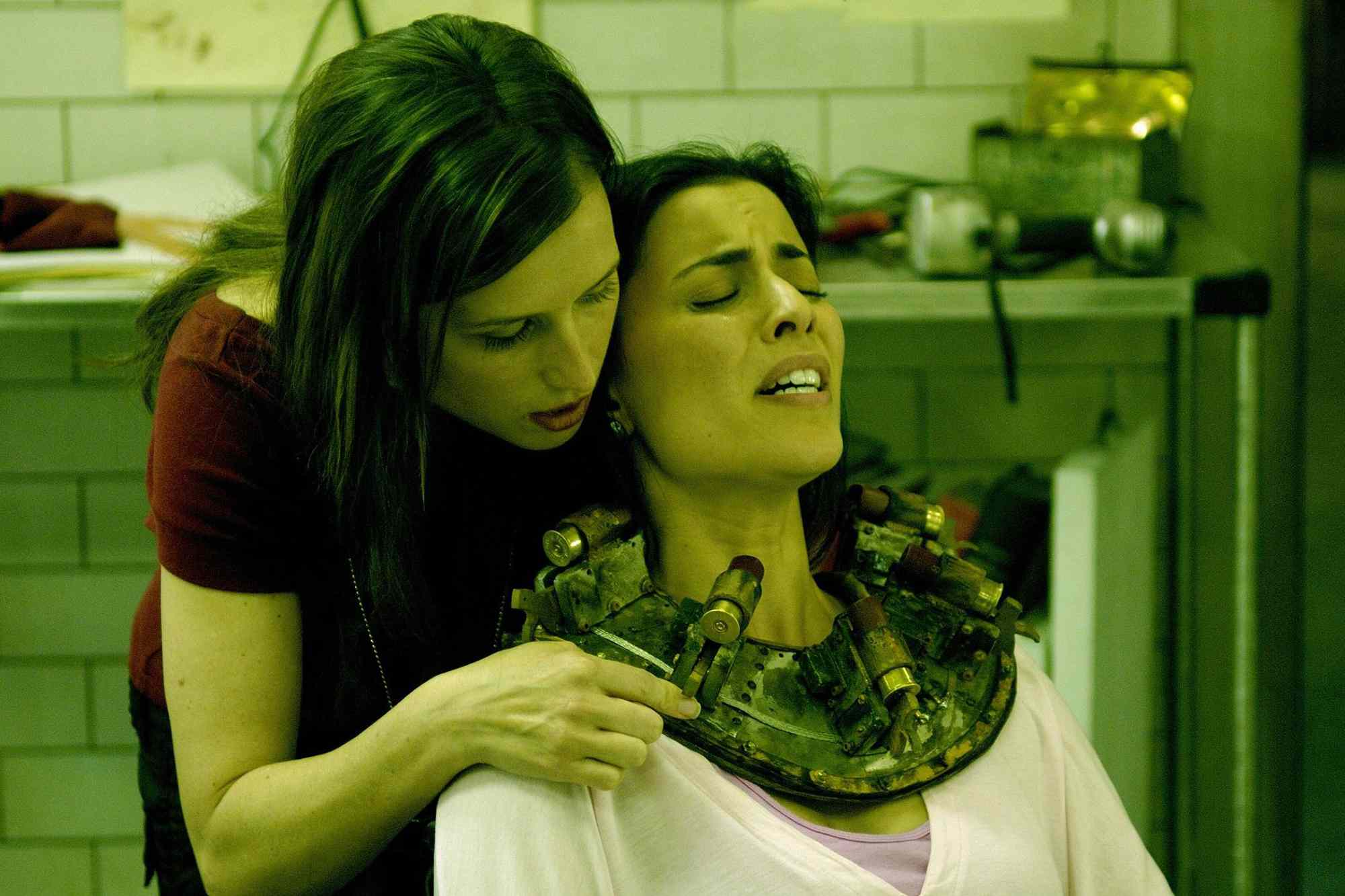 Shawnee Smith and Bahar Soomekh in 'Saw III'.