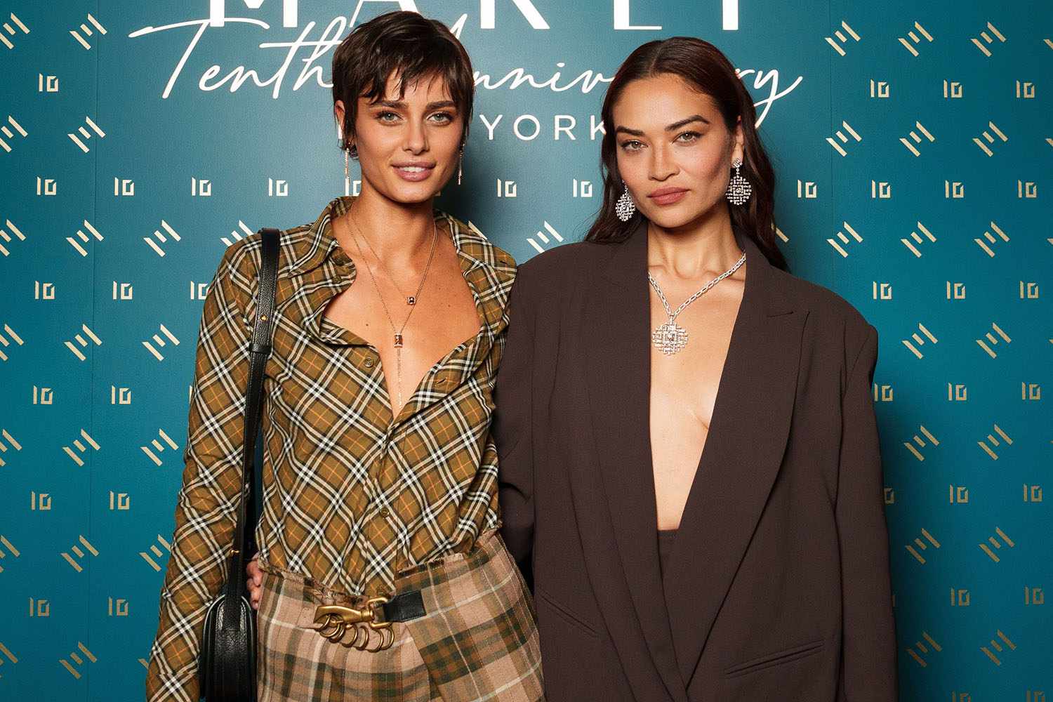 taylor hill shanina shaik new york 10 16 24