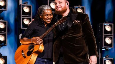 Luke Combs 'Wanted to Crawl Into a Hole' After Tracy Chapman Pointed Out His 'Fast Car' Cover Mistake