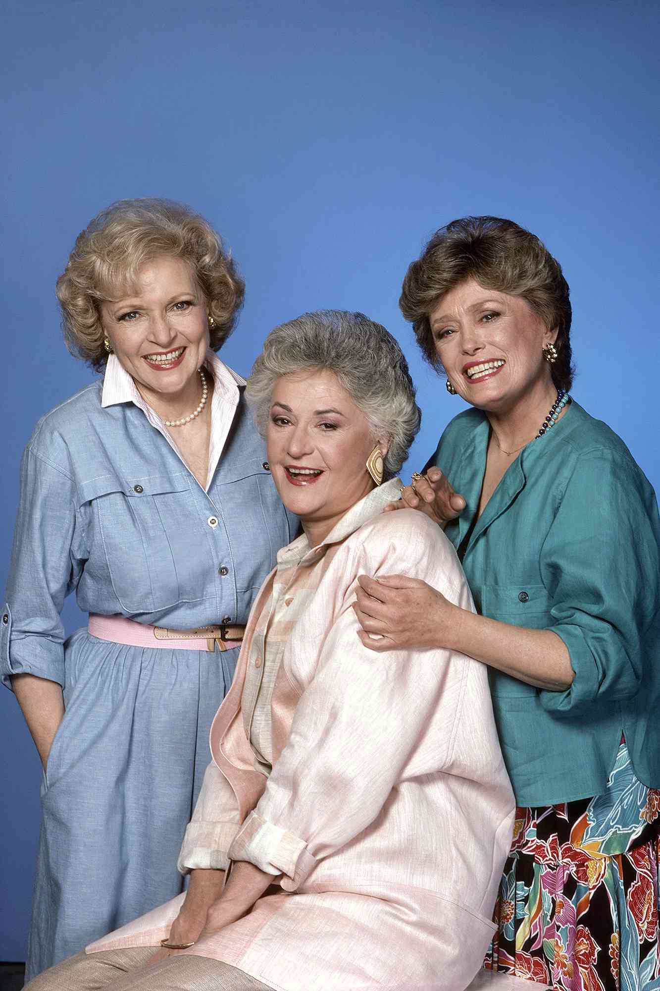 THE GOLDEN GIRLS, from left: Betty White, Bea Arthur, Rue McClanahan, (1985), 1985-1992