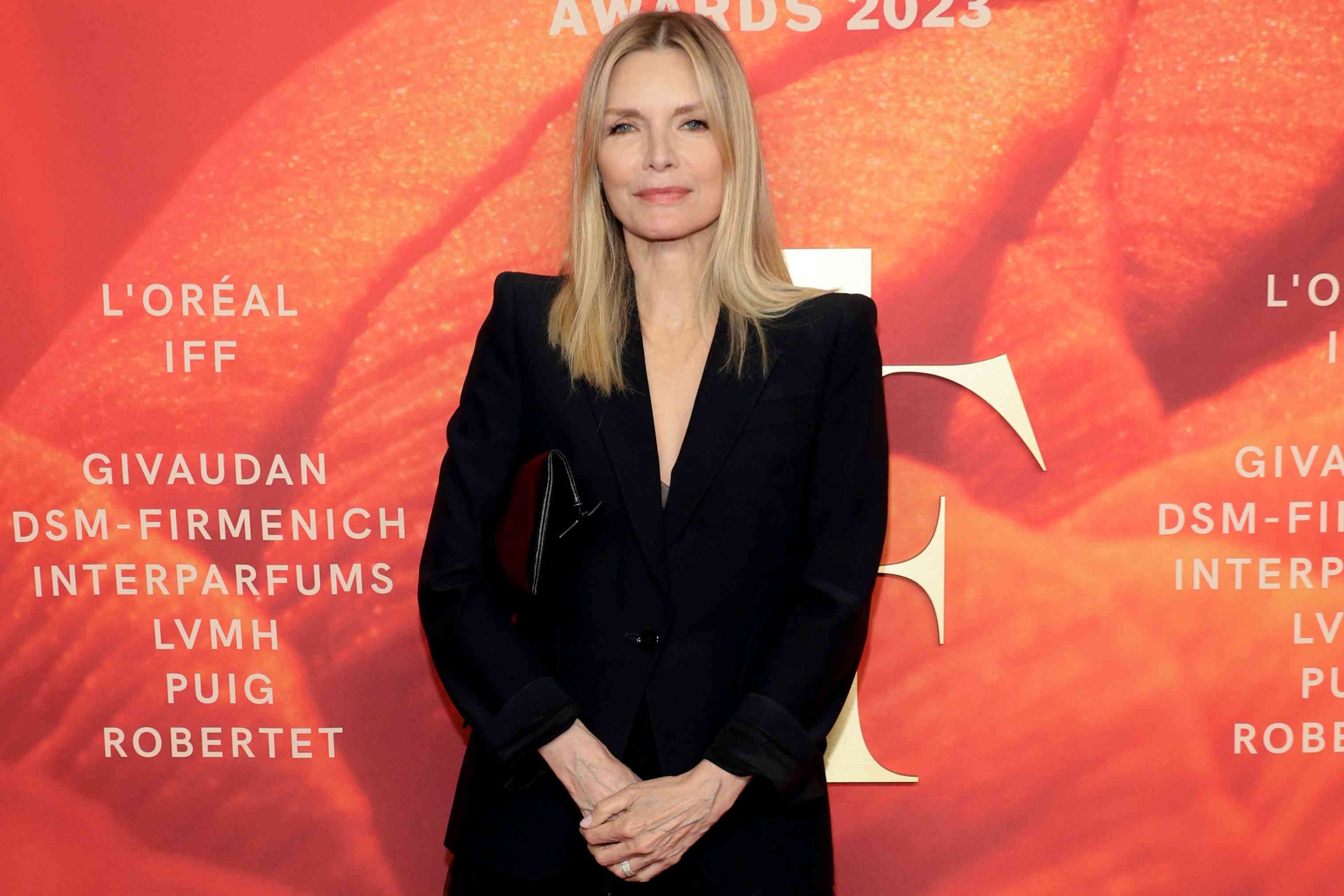  Michelle Pfeiffer attends The 2023 Fragrance Foundation Award