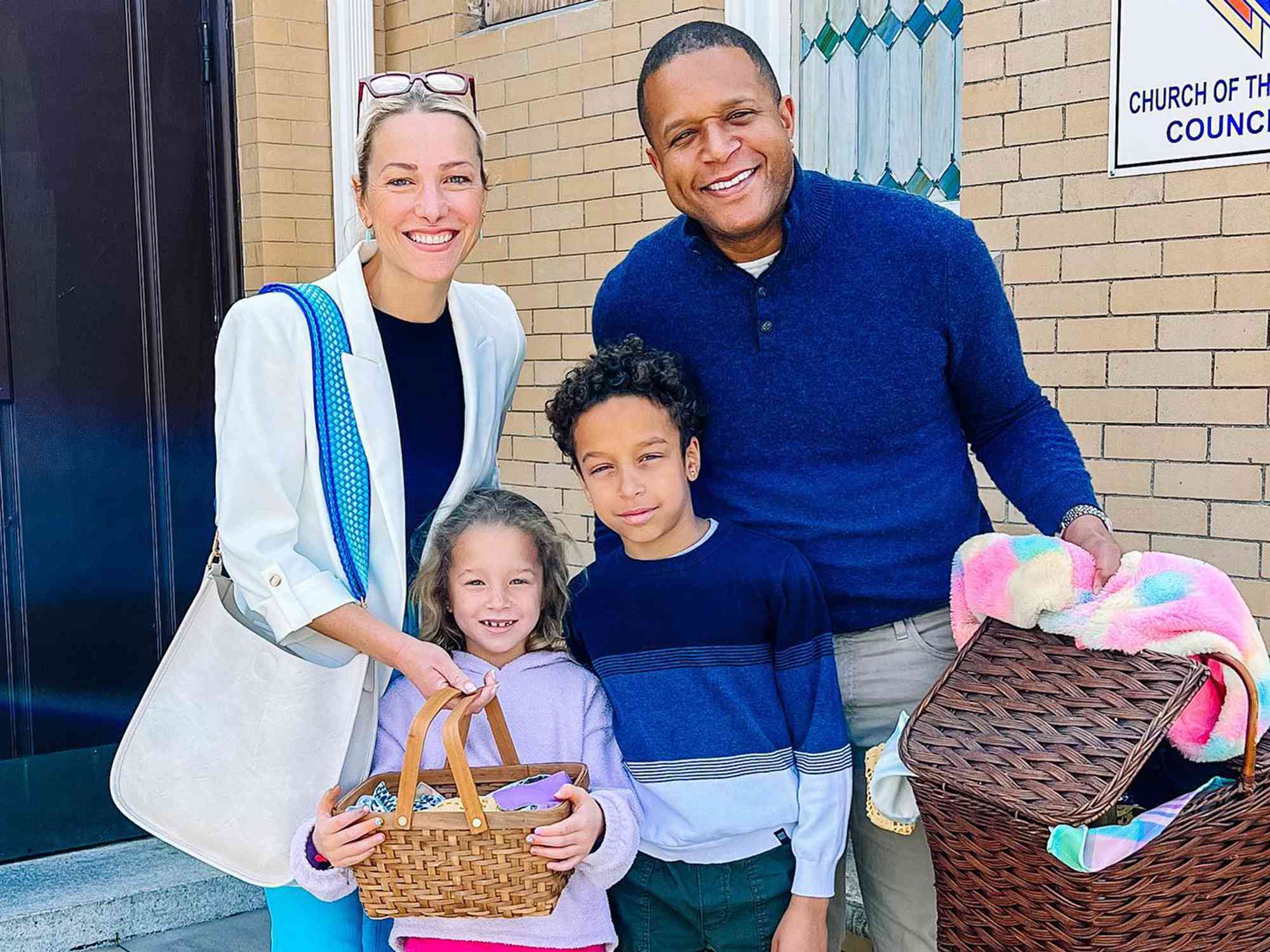 Craig Melvin and Lindsay Czarniak with thier kid