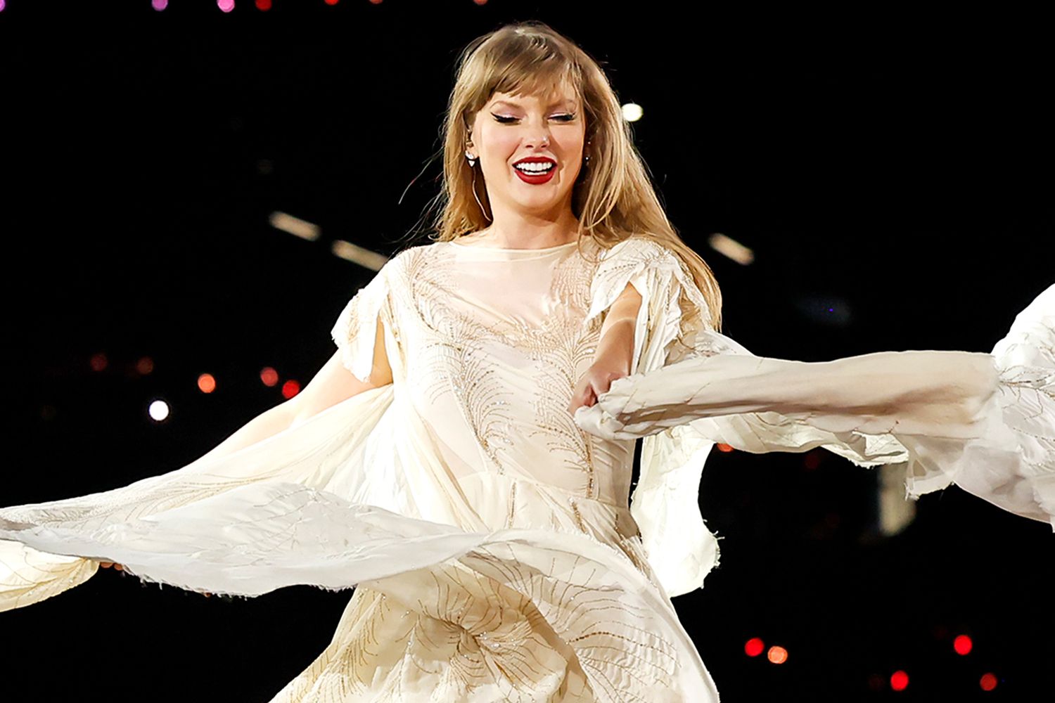 Taylor Swift performs onstage during "Taylor Swift | The Eras Tour" at Rogers Centre on November 14, 2024 in Toronto, Ontario. 