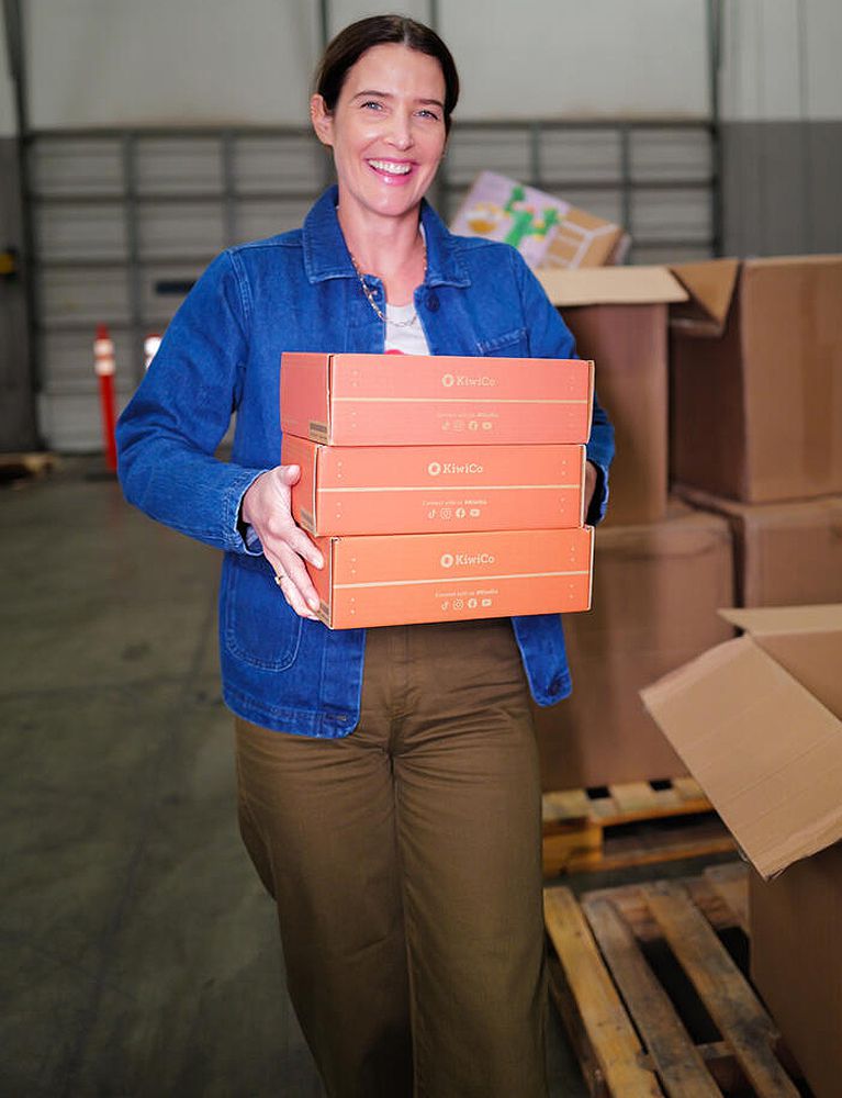 Cobie Smulders helps pack supplies for eastern Tennessee families impacted by Hurricane Helene. Smulders, a 